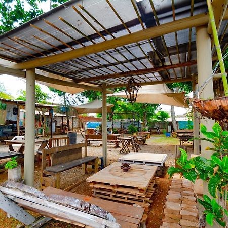 Hostel ชาปาดา ดอส กิมาไรส์ ภายนอก รูปภาพ