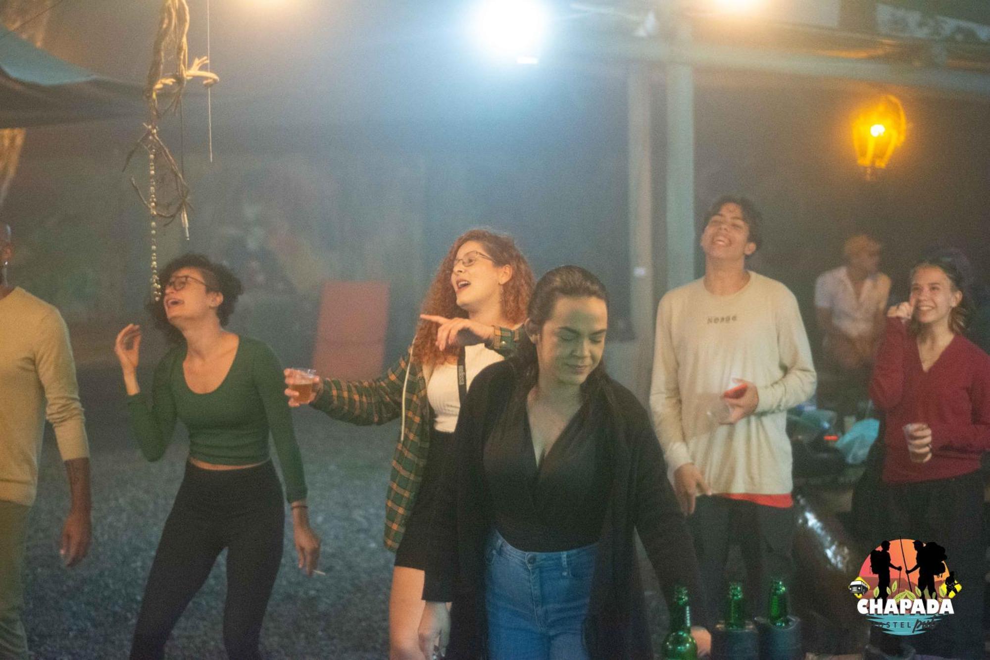 Hostel ชาปาดา ดอส กิมาไรส์ ภายนอก รูปภาพ