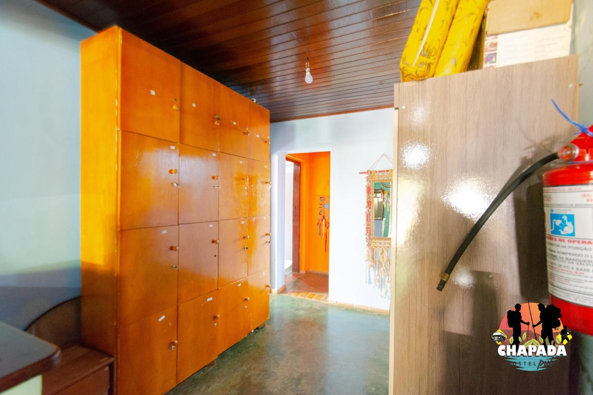 Hostel ชาปาดา ดอส กิมาไรส์ ภายนอก รูปภาพ