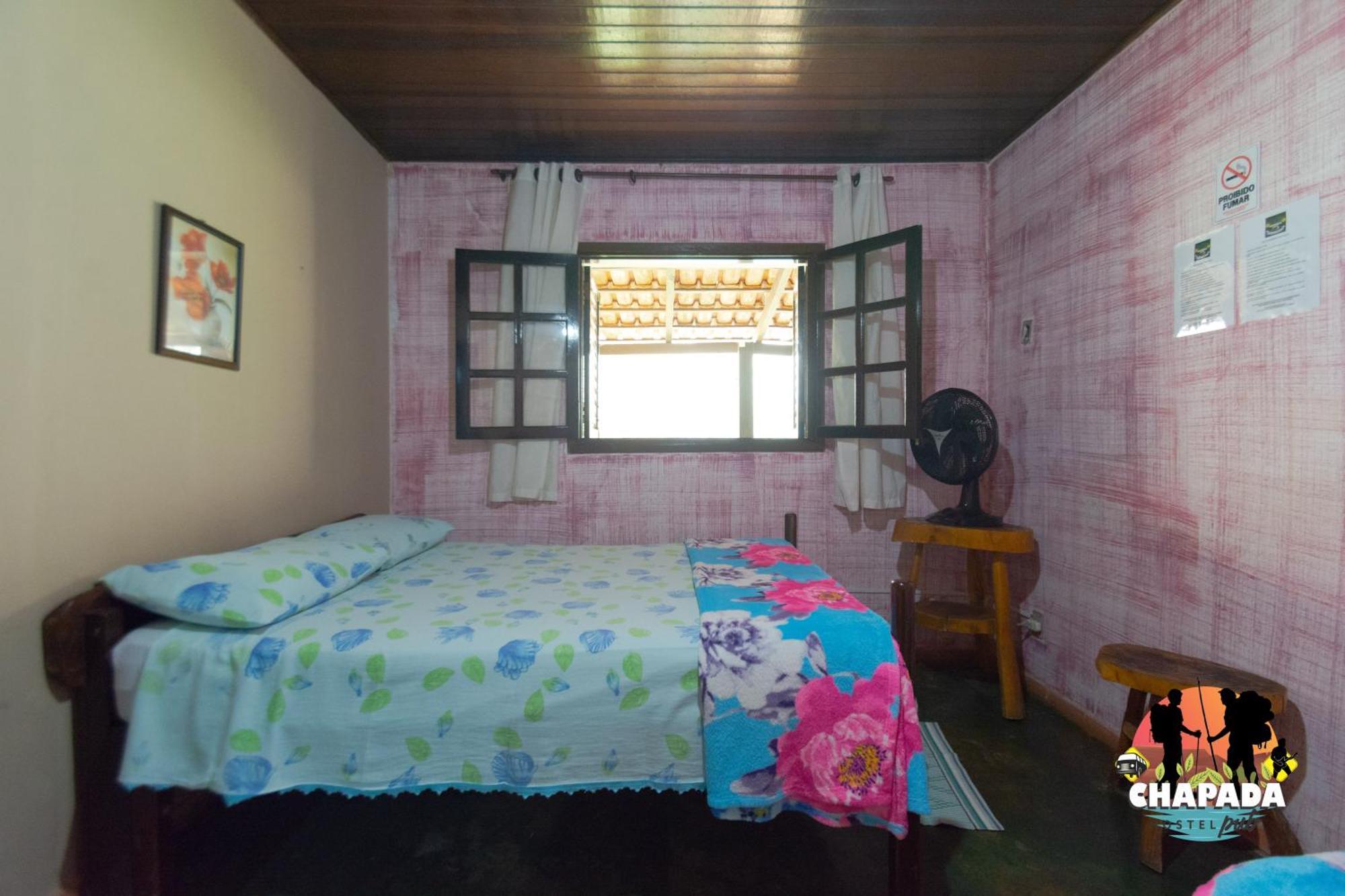 Hostel ชาปาดา ดอส กิมาไรส์ ภายนอก รูปภาพ