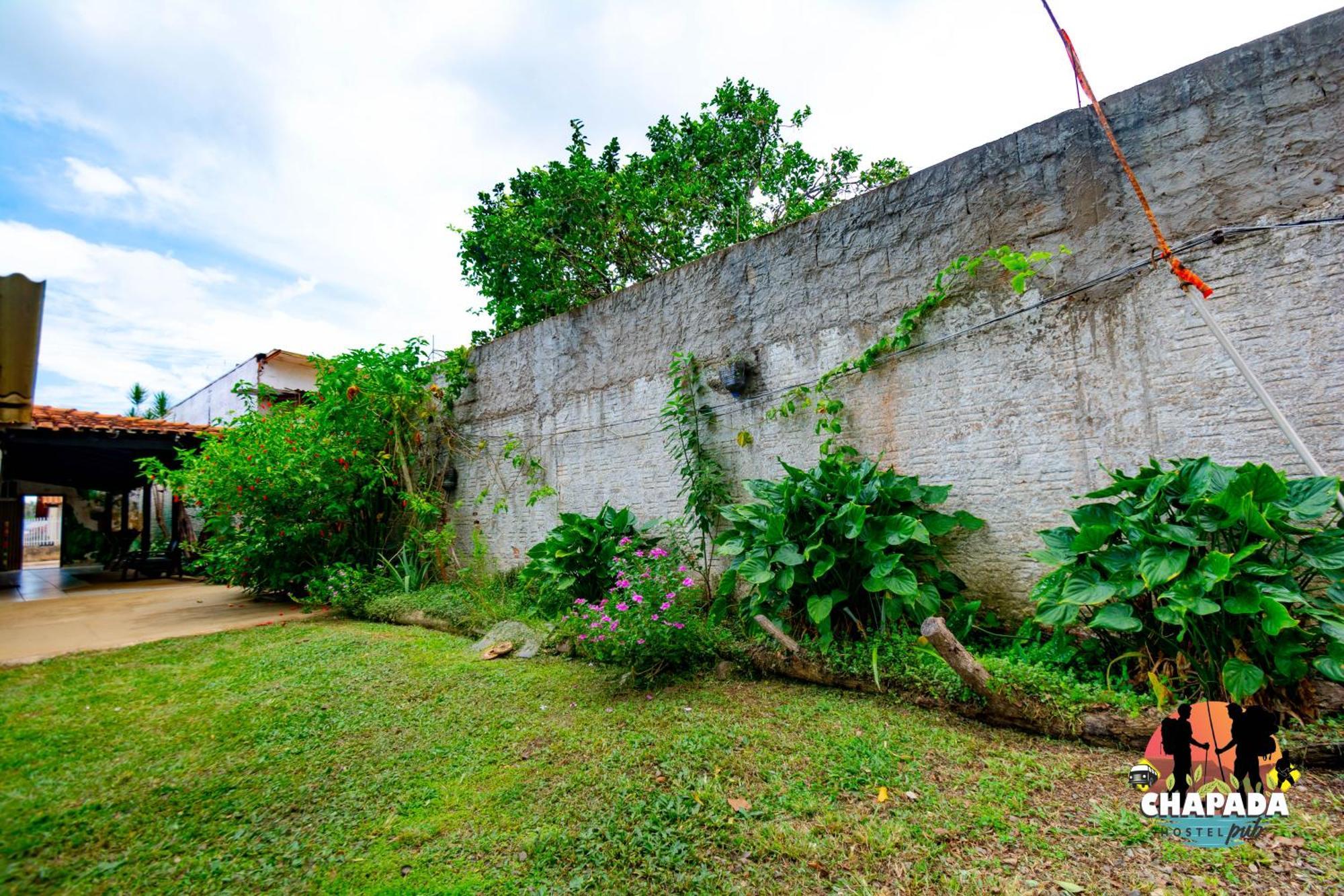 Hostel ชาปาดา ดอส กิมาไรส์ ภายนอก รูปภาพ